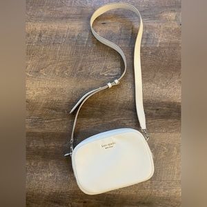 Kate Spade Astrid Medium Camera Bag, white/off white color. Great condition!